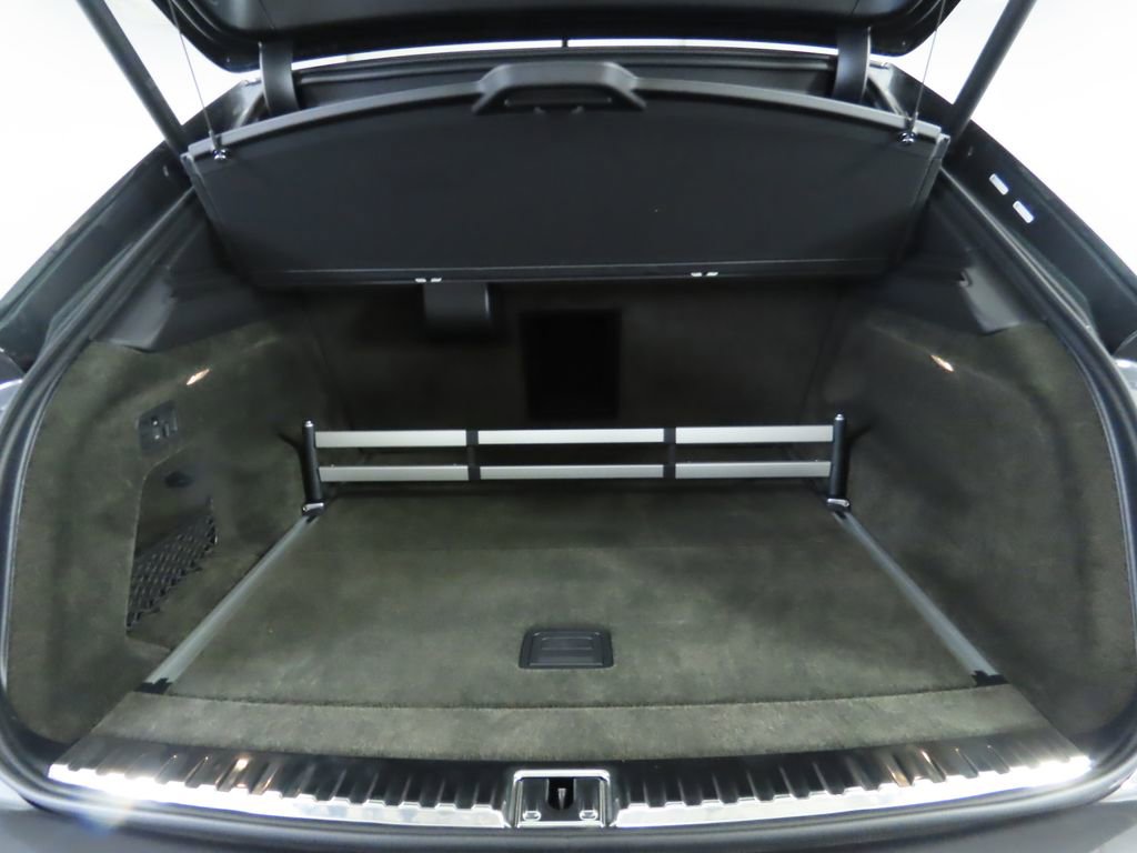 Certified 2023 Bentley Bentayga Extended Wheelbase image 29