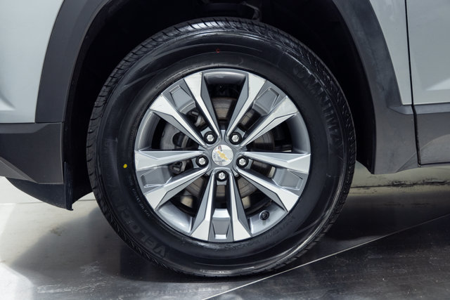 Used 2025 Chevrolet Equinox LT AWD/4WD image 26
