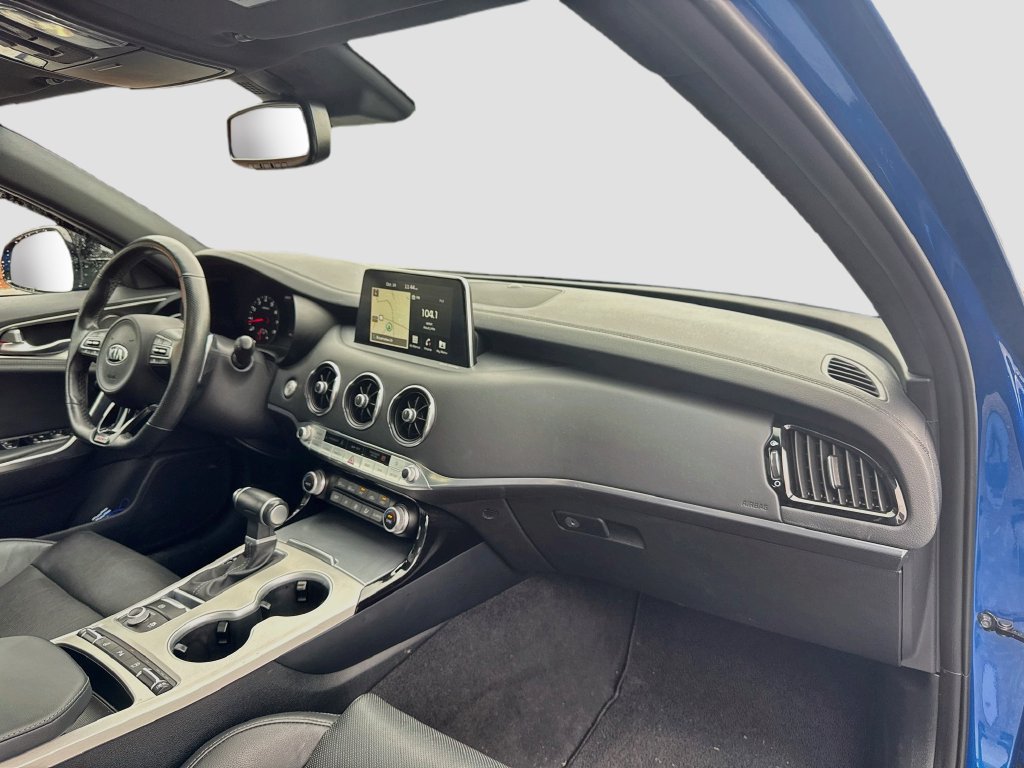 Used 2019 Kia Stinger GT1 AWD/4WD image 30