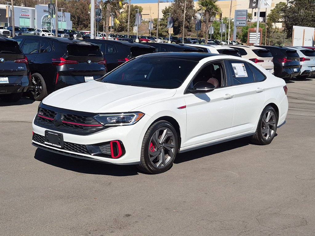 Used 2023 Volkswagen Jetta GLI Autobahn FWD image 2