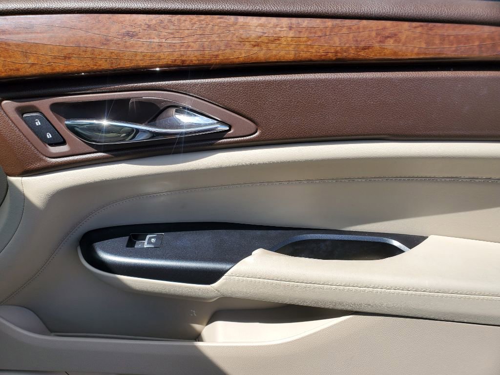 Used 2015 Cadillac SRX Performance w/ Driver Awareness Package image 38