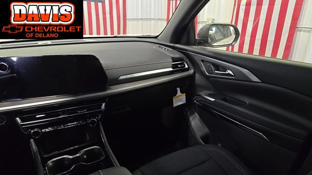 New 2026 Chevrolet Traverse LT w/ Sun and Wheel Package AWD/4WD image 24