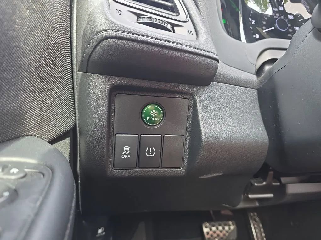 Used 2022 Honda HR-V Sport image 25