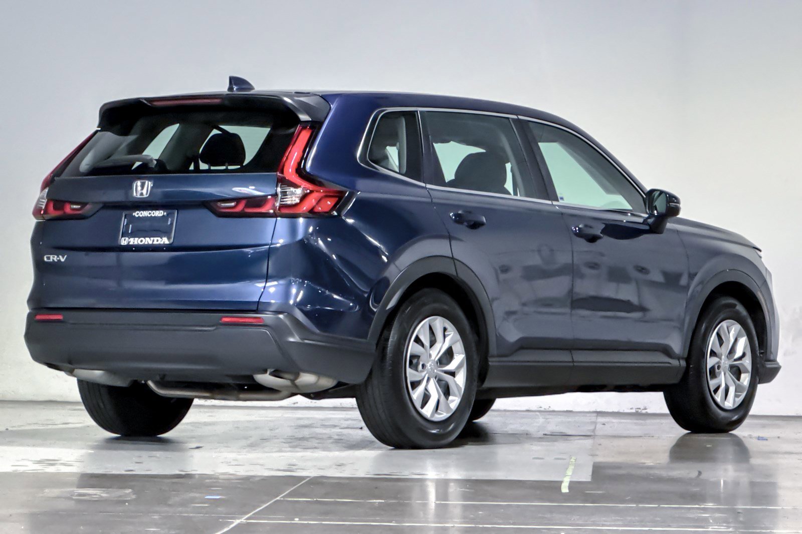 Used 2024 Honda CR-V LX image 9