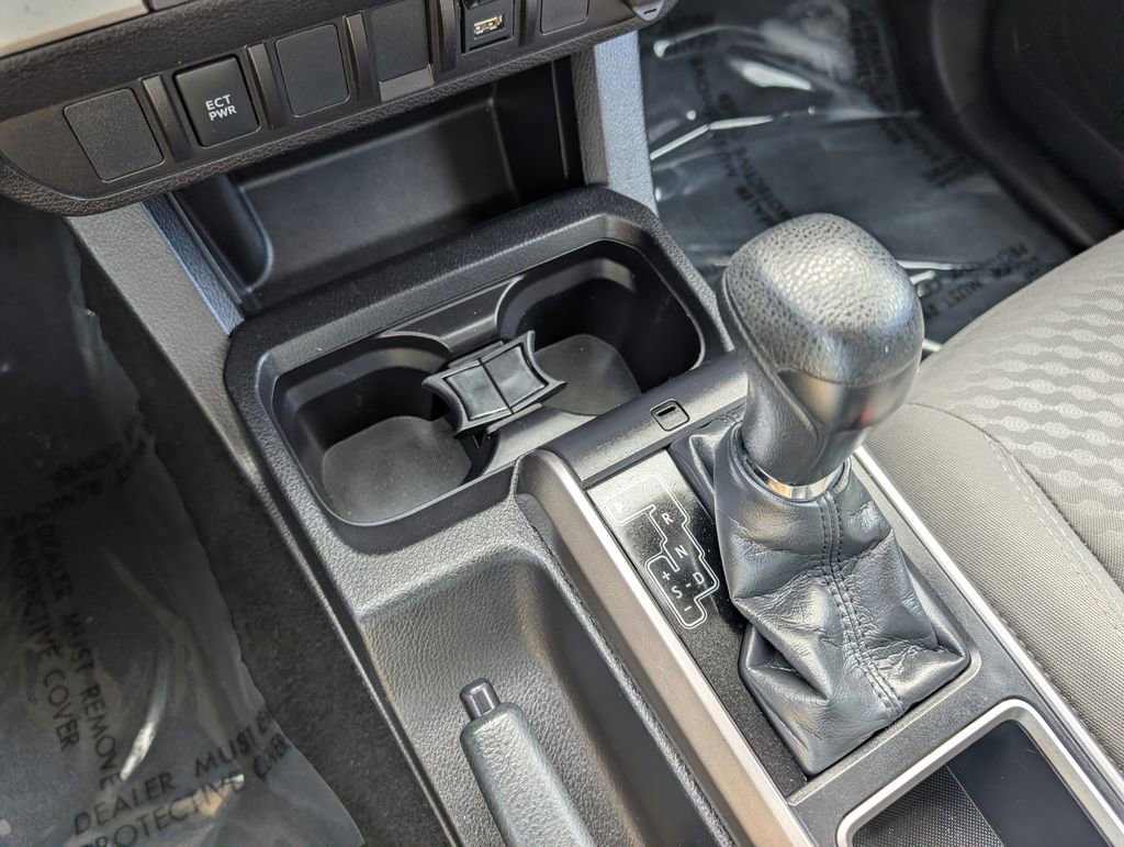 Used 2021 Toyota Tacoma SR5 w/ SR5 Appearance Package (SM) RWD image 20