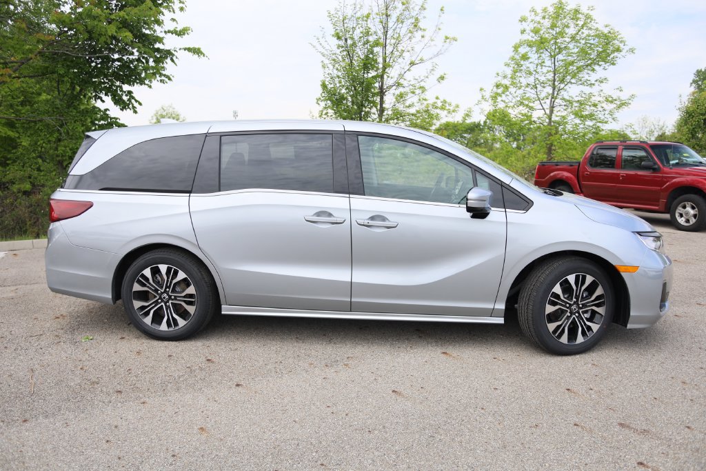 New 2027 Honda Odyssey Elite image 7