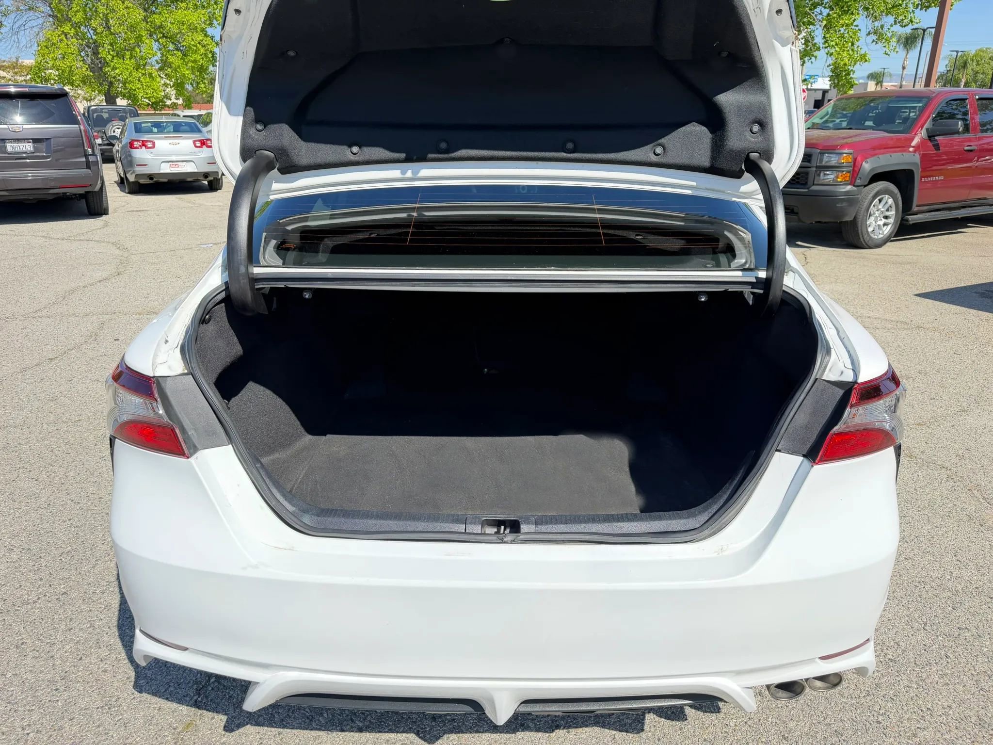 Used 2021 Toyota Camry SE FWD image 23