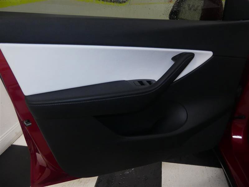 Used 2020 Tesla Model Y Long Range image 20