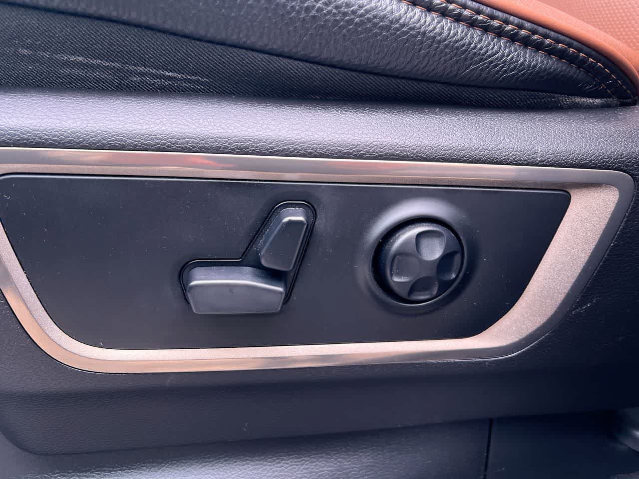Used 2019 RAM 1500 Laramie Longhorn AWD/4WD image 12