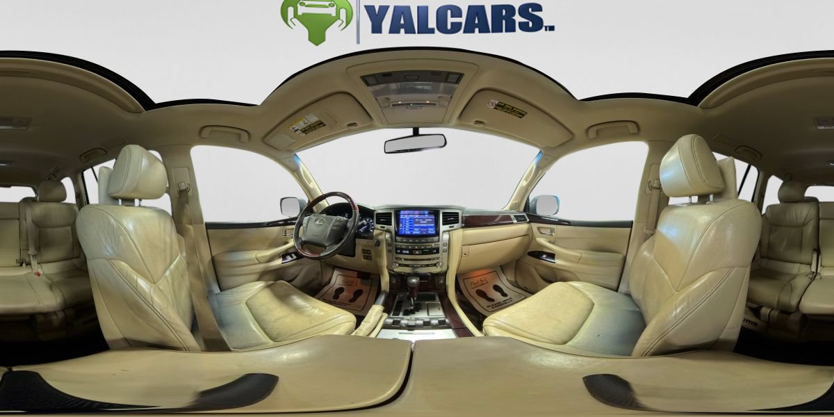 Used 2013 Lexus LX 570 4WD w/ Luxury Pkg image 46
