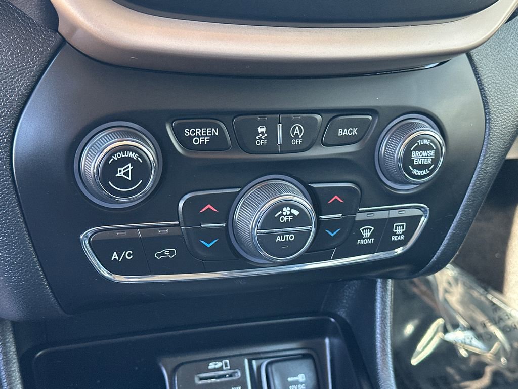 Used 2017 Jeep Cherokee High Altitude image 27