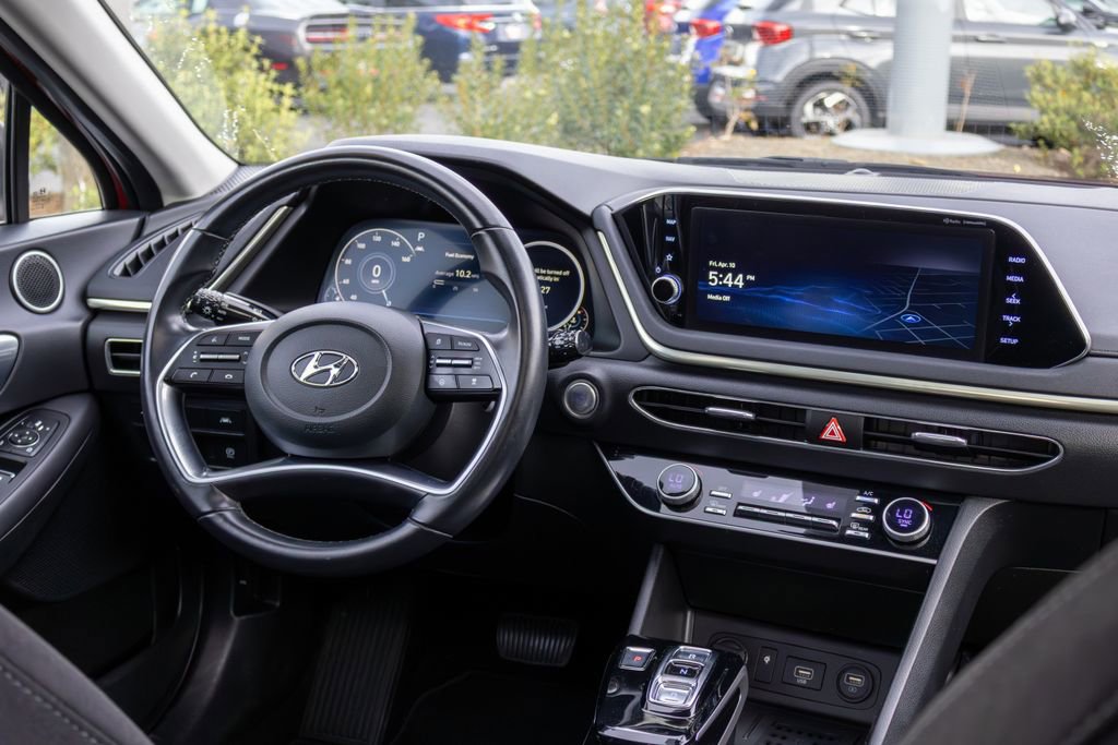 Certified 2023 Hyundai Sonata SEL w/ Convenience Package image 11