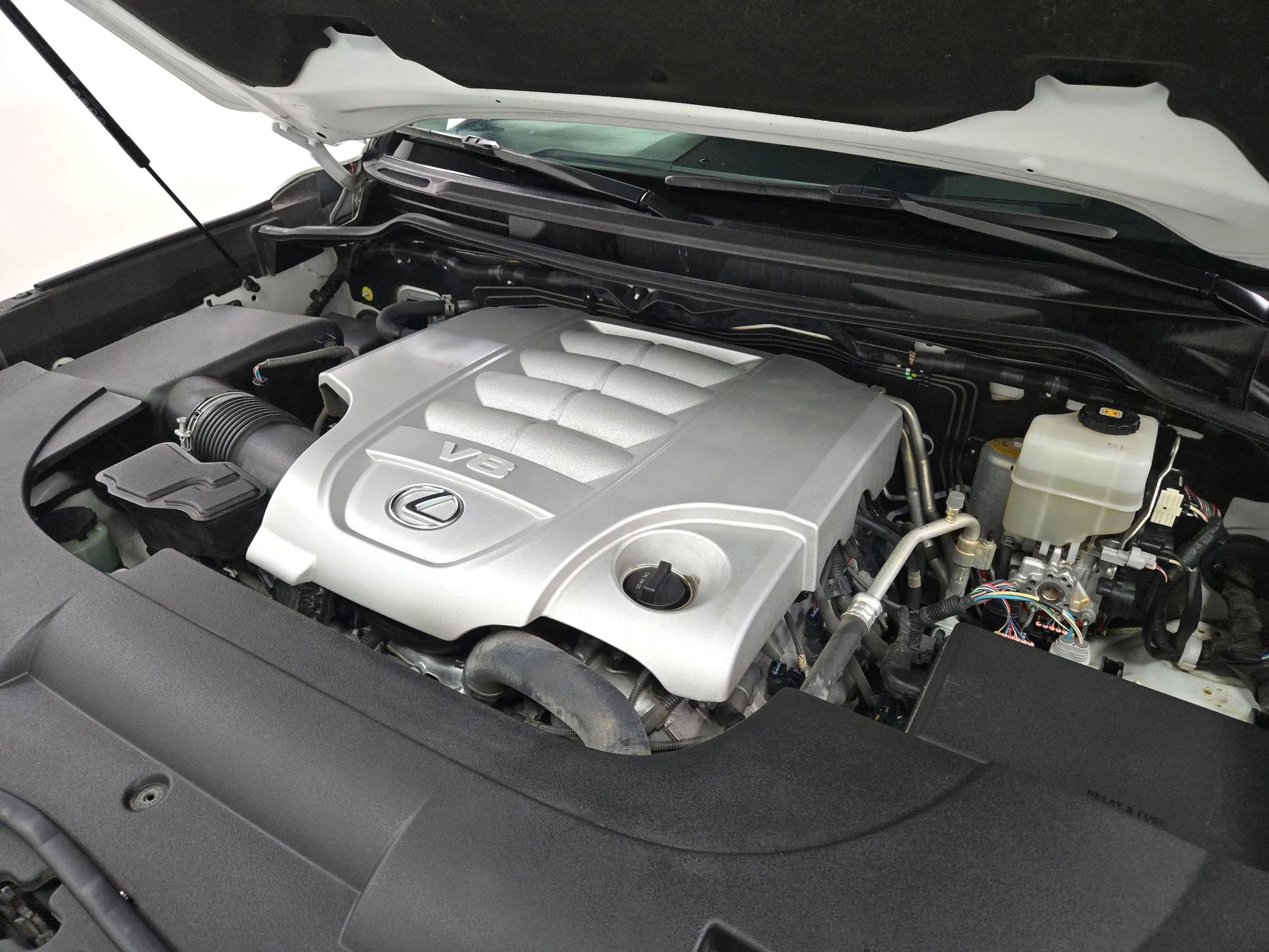 Used 2018 Lexus LX 570 4WD image 14