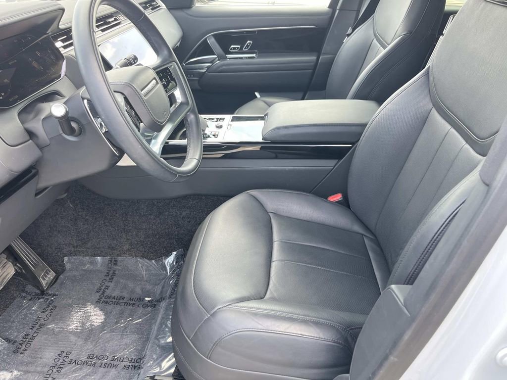 Used 2023 Land Rover Range Rover SE AWD/4WD image 12