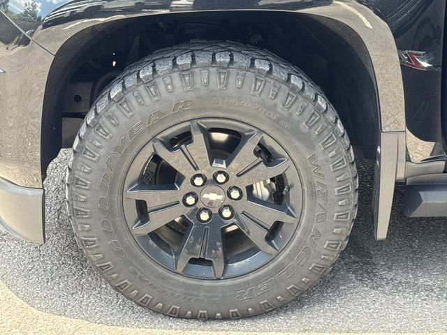 Used 2018 Chevrolet Colorado Z71 w/ Z71 Midnight Edition AWD/4WD image 22