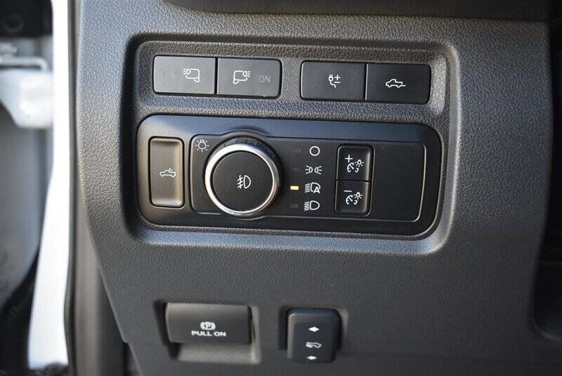 Used 2024 Ford F350 Platinum image 17