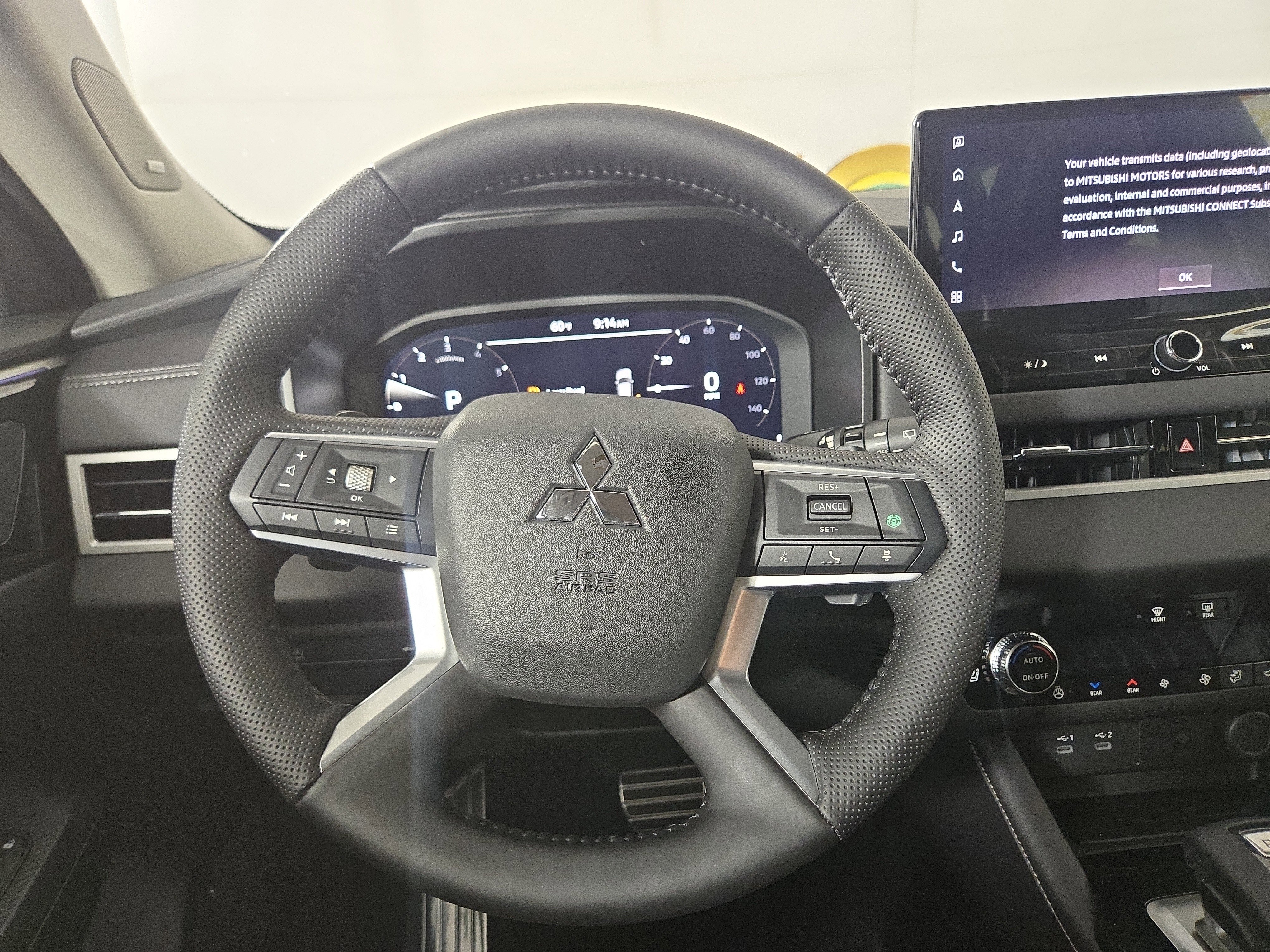 New 2026 Mitsubishi Outlander SEL image 14