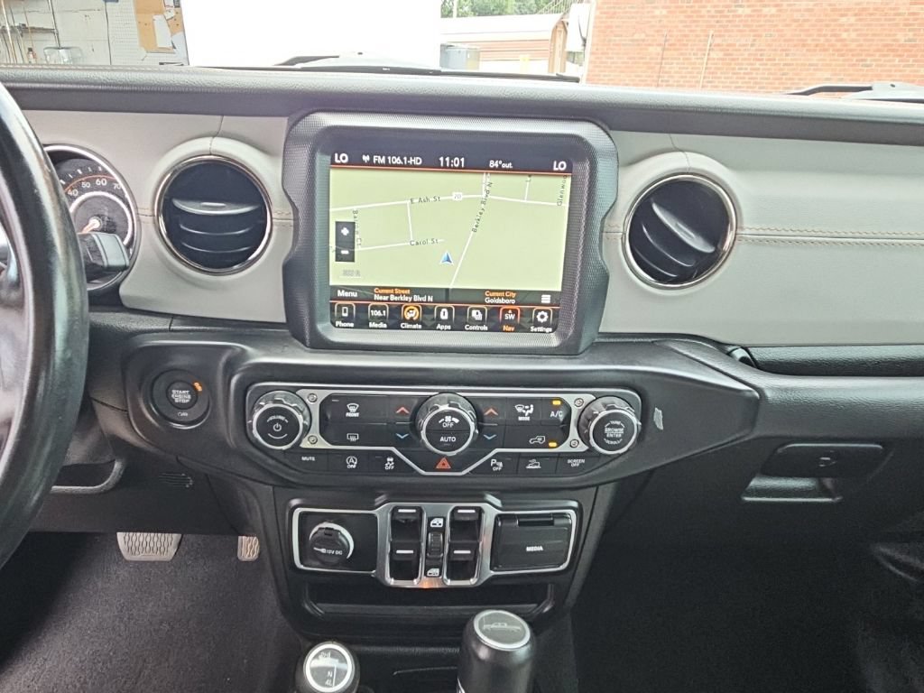 Used 2021 Jeep Gladiator Overland AWD/4WD image 15