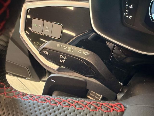 Certified 2025 Audi Q3 2.0T Premium Plus w/ Premium Plus Package image 21