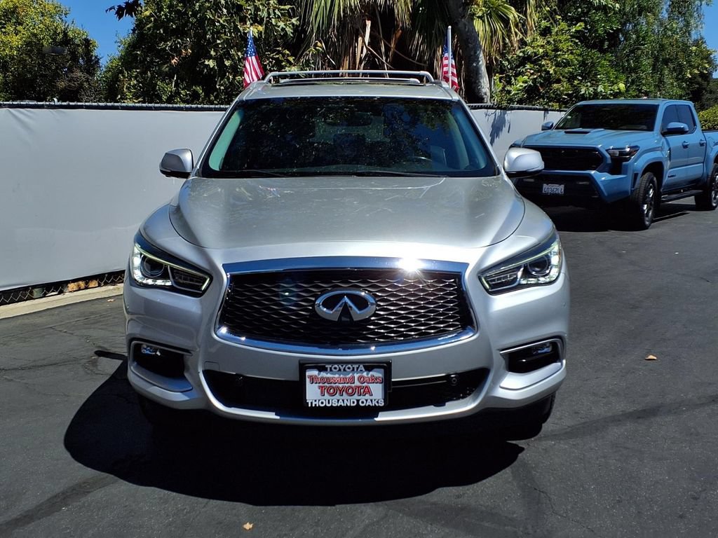 Used 2016 INFINITI QX60 FWD w/ Deluxe Technology Package image 2