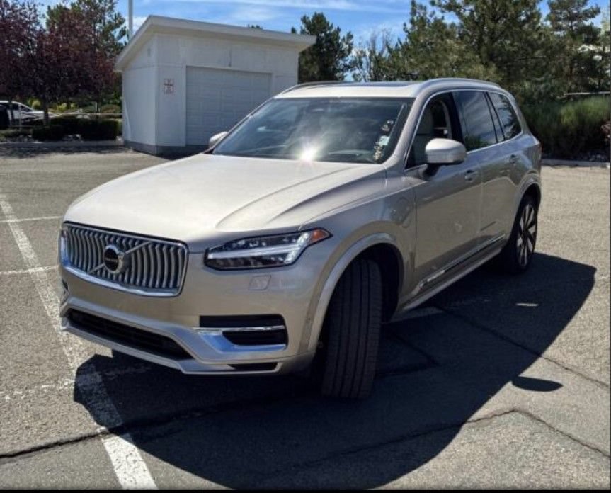 Used 2024 Volvo XC90 T8 Ultimate AWD/4WD image 1