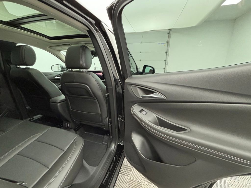 New 2026 Buick Encore GX Avenir w/ Avenir Technology Package image 38
