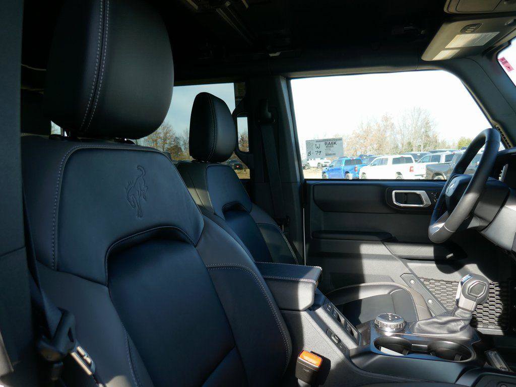 New 2025 Ford Bronco Outer Banks image 10
