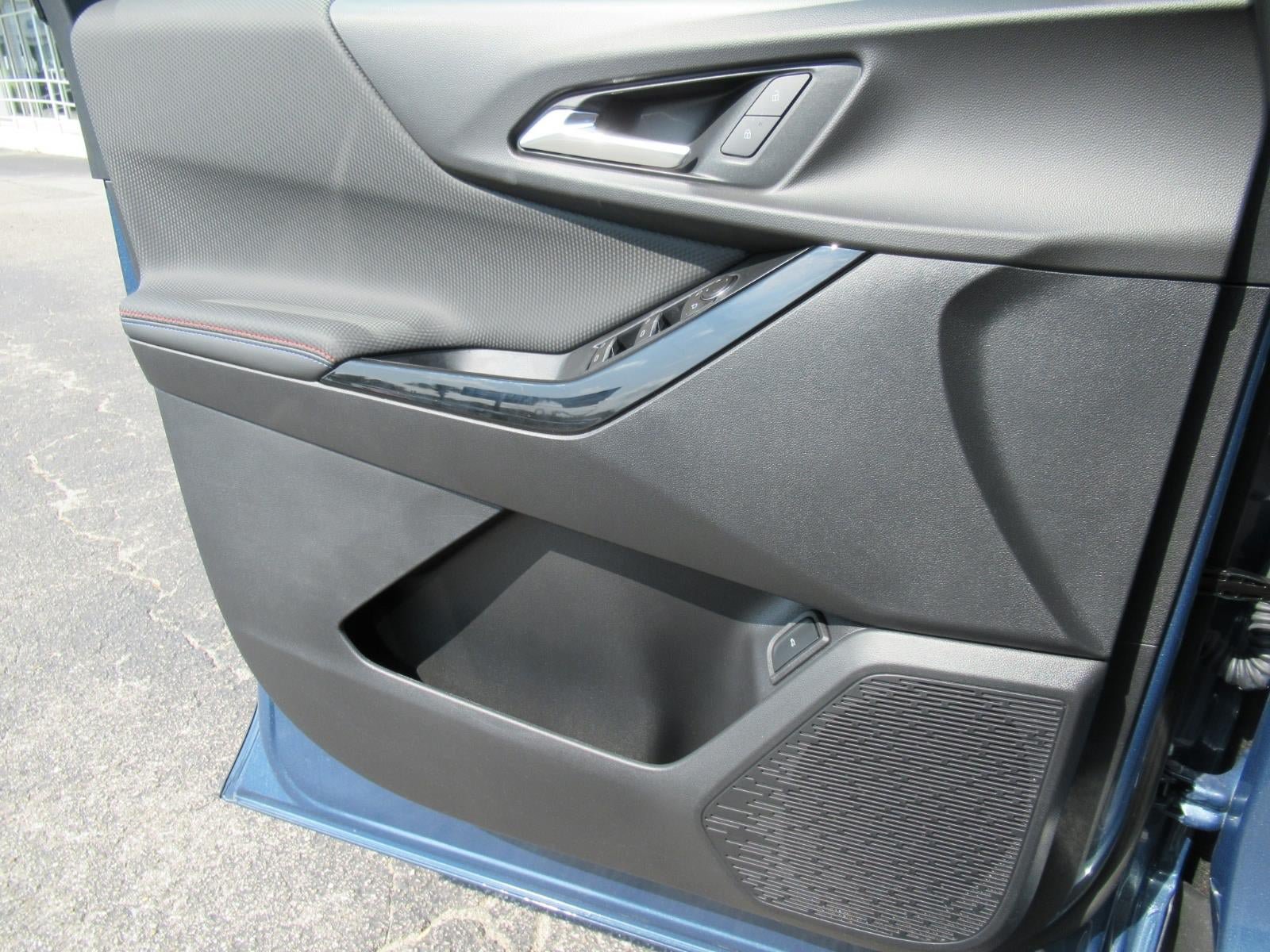 New 2026 Chevrolet Equinox RS FWD image 18