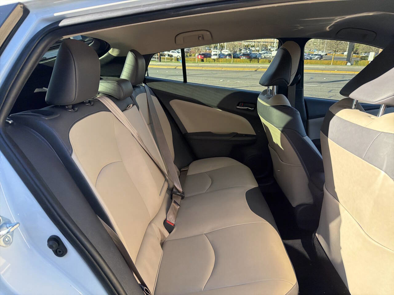 Used 2017 Toyota Prius Four Touring image 21