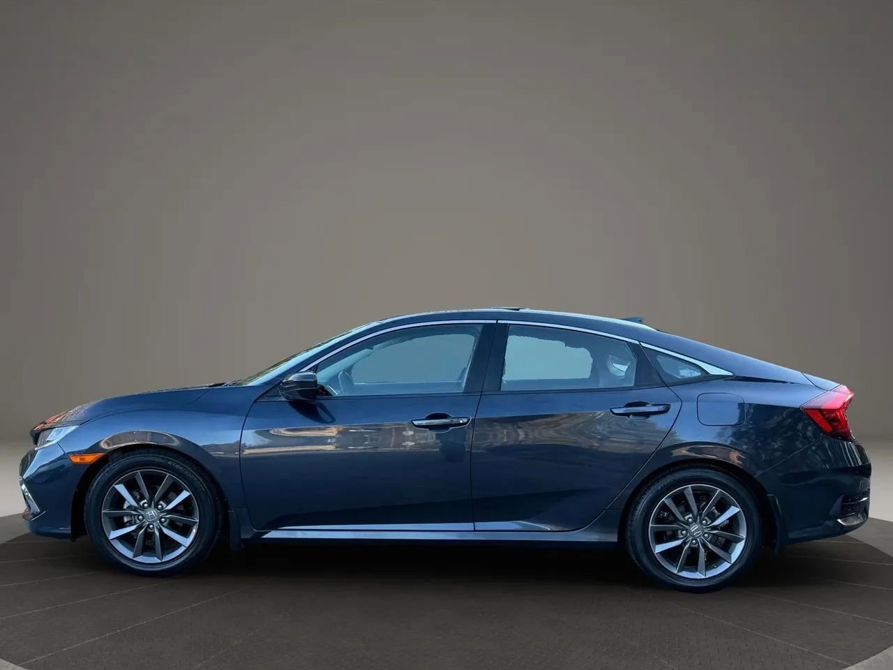 Used 2021 Honda Civic EX-L image 7