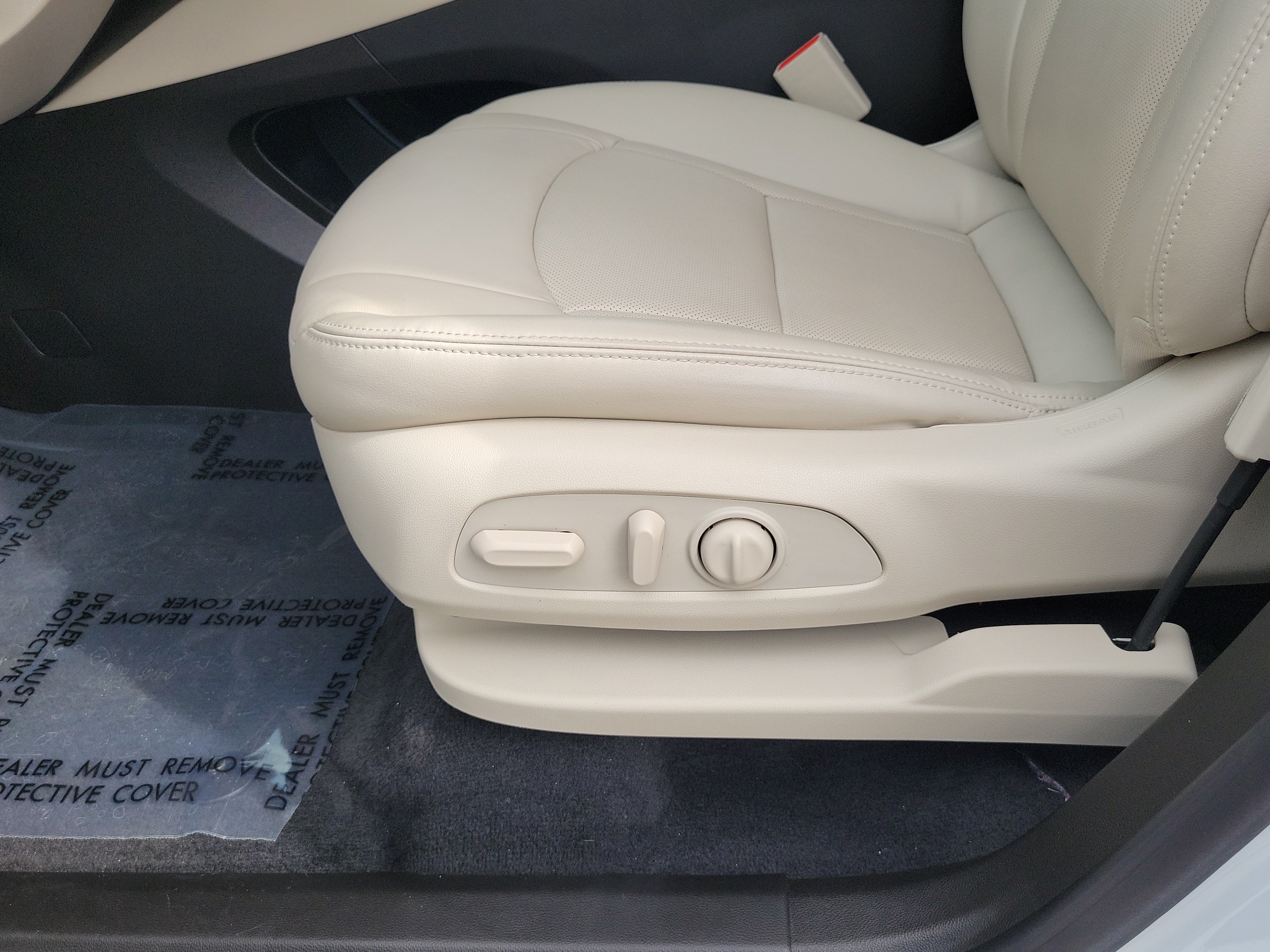 Used 2024 Buick Enclave Essence FWD image 12