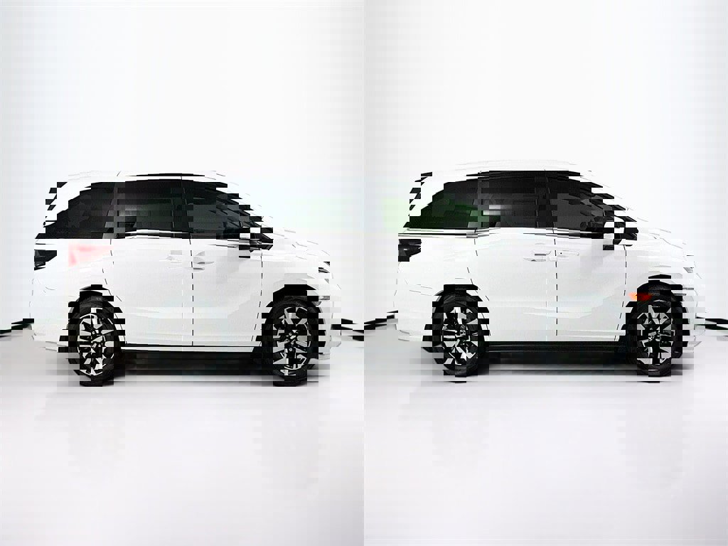 New 2026 Honda Odyssey EX-L image 4