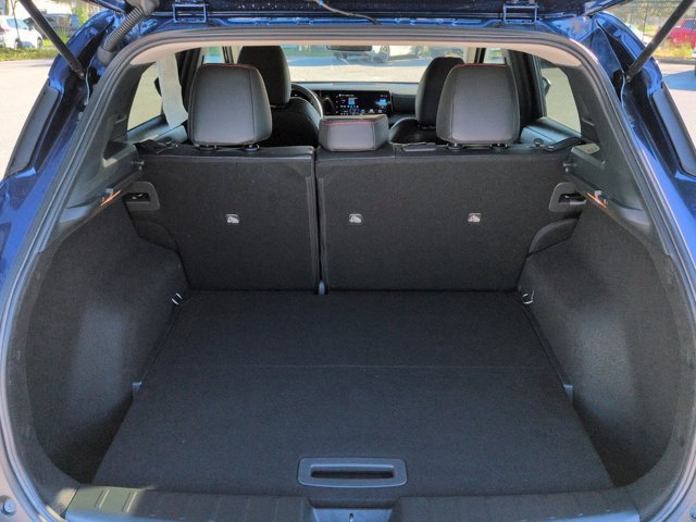 Used 2026 Nissan Kicks SR FWD image 12