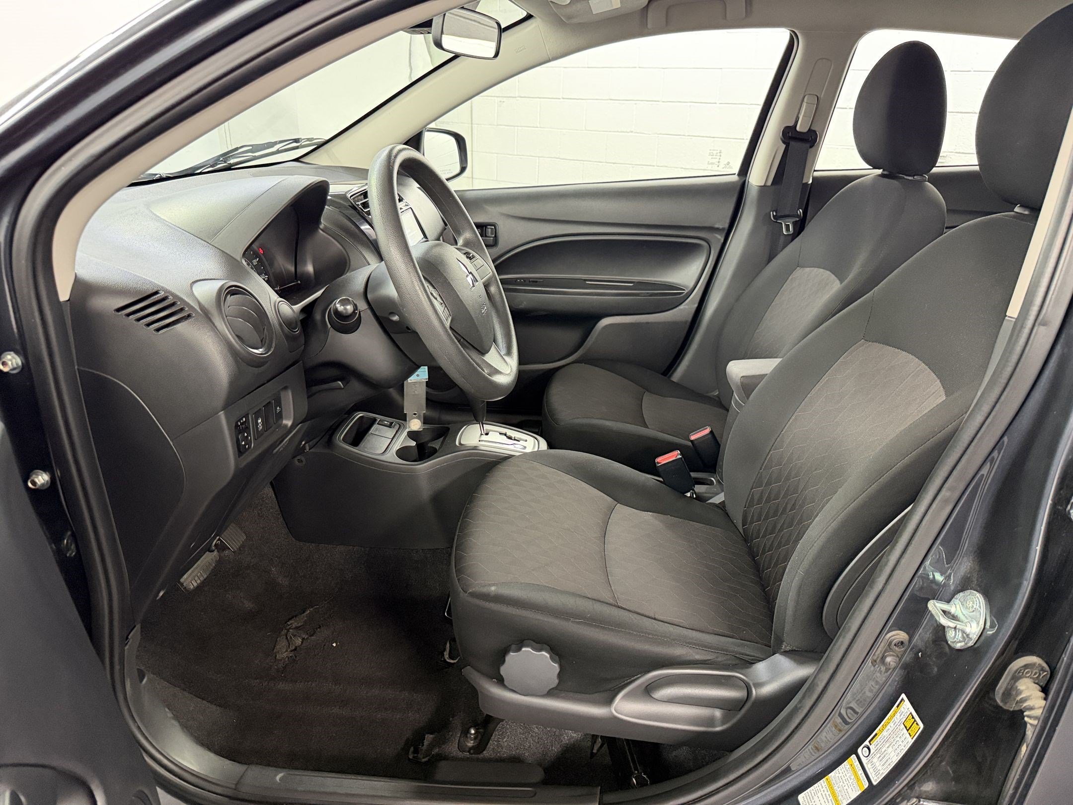 Used 2024 Mitsubishi Mirage ES FWD image 5