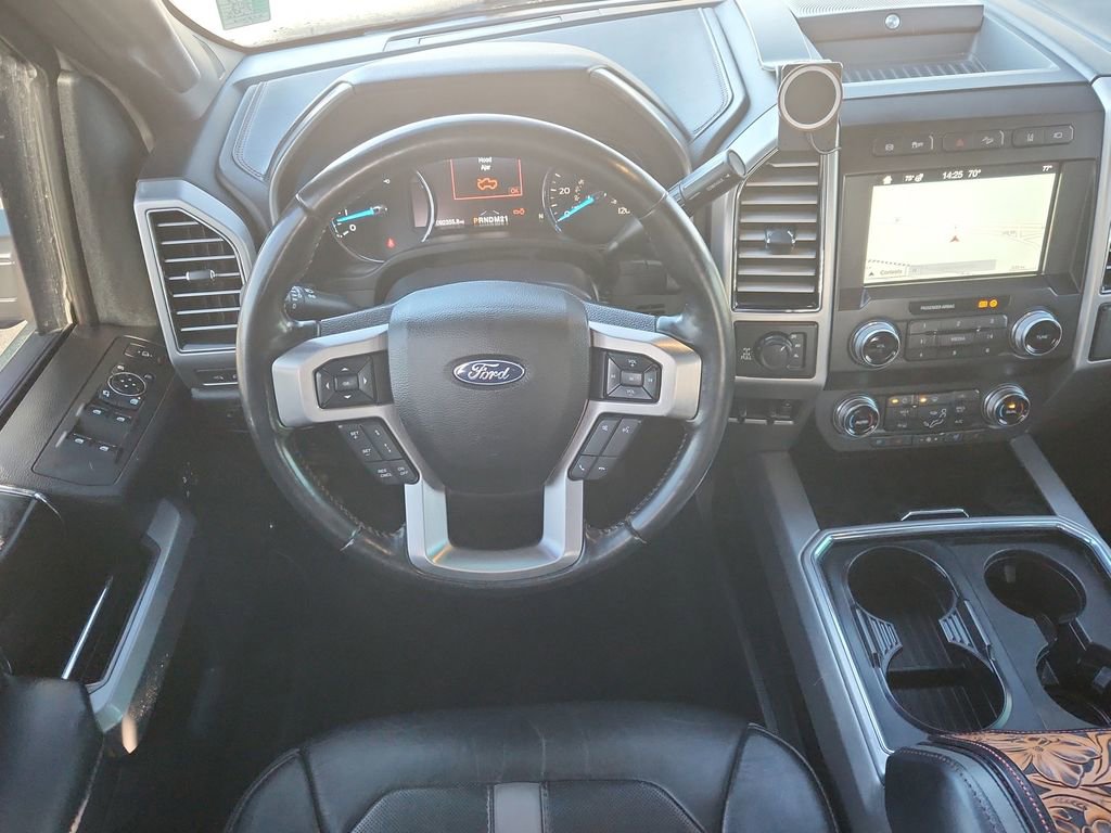 Used 2019 Ford F350 Platinum w/ Platinum Ultimate Package image 11