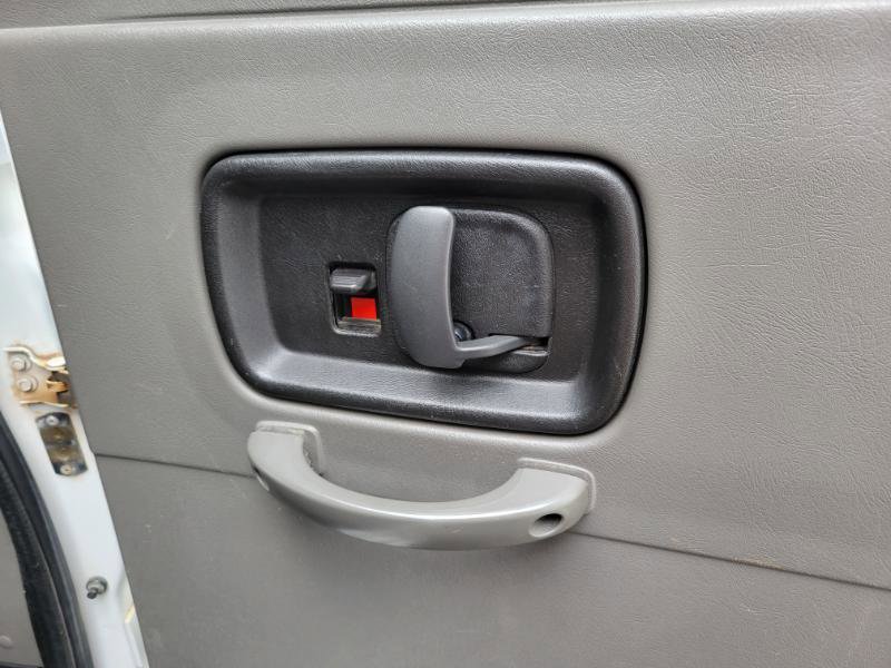 Used 2015 Chevrolet Express 3500 LS RWD image 32