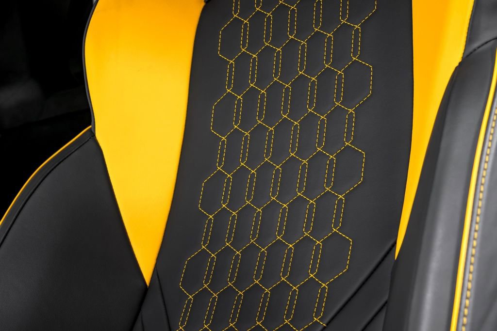 Used 2024 Lamborghini Revuelto image 21