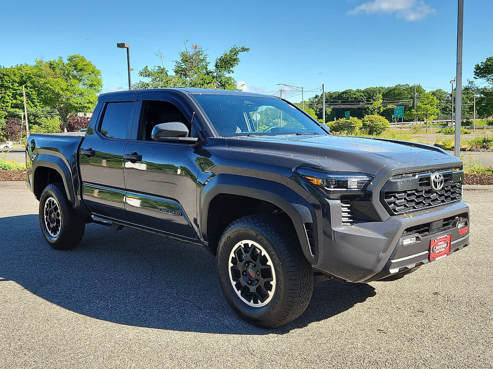 Certified 2025 Toyota Tacoma TRD Off-Road AWD/4WD image 4