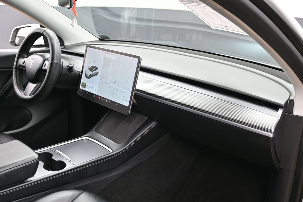 Used 2021 Tesla Model Y Long Range AWD/4WD image 38