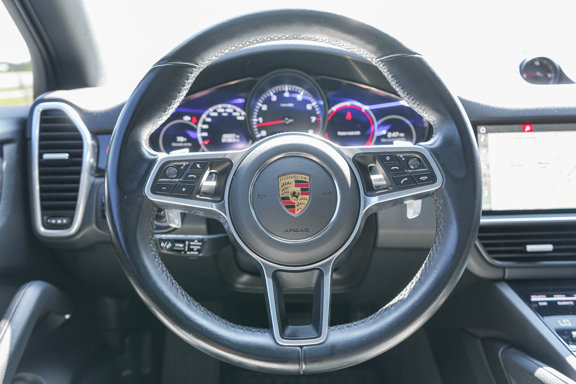 Used 2021 Porsche Cayenne S w/ Premium Package Plus AWD/4WD image 14