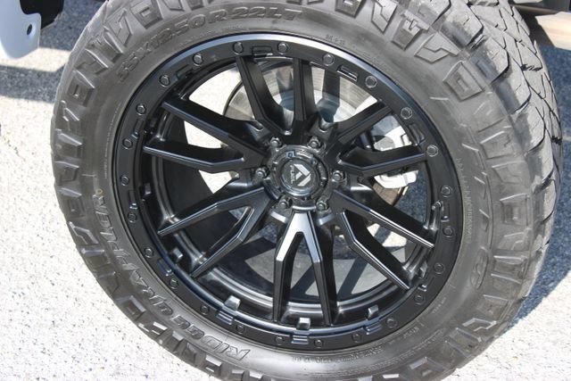 Used 2024 Chevrolet Silverado 1500 RST w/ Redline Edition AWD/4WD image 28