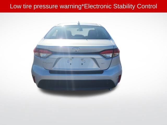 Used 2024 Toyota Corolla LE image 6
