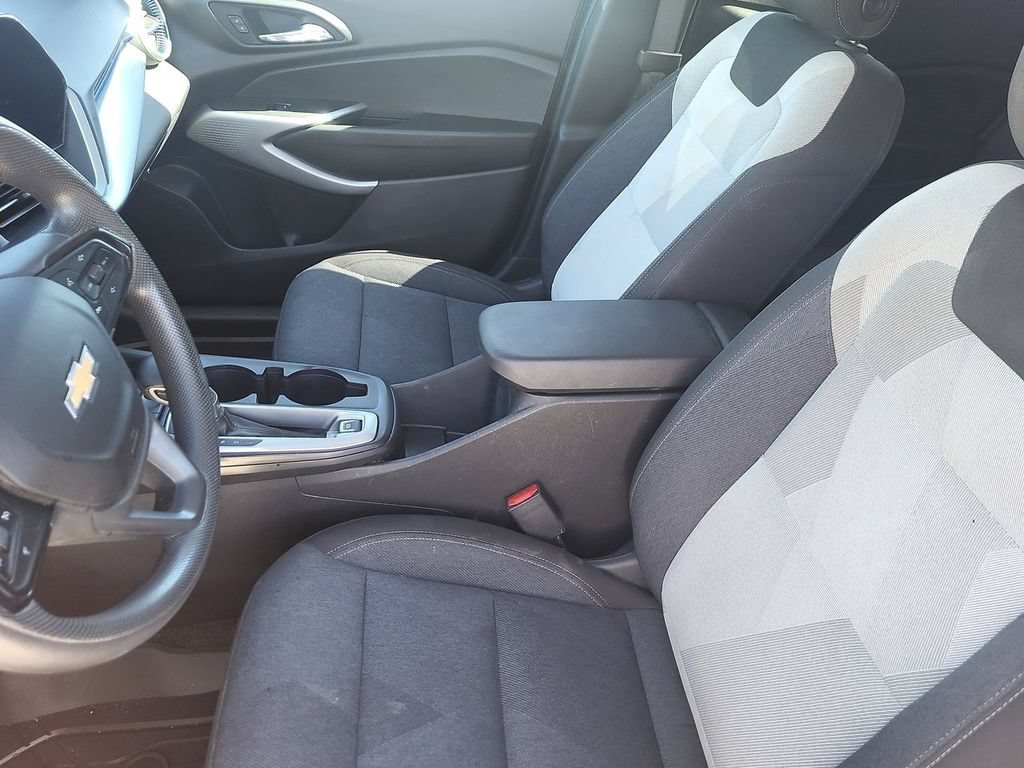Used 2024 Chevrolet Trax LS w/ LS Convenience Package FWD image 24