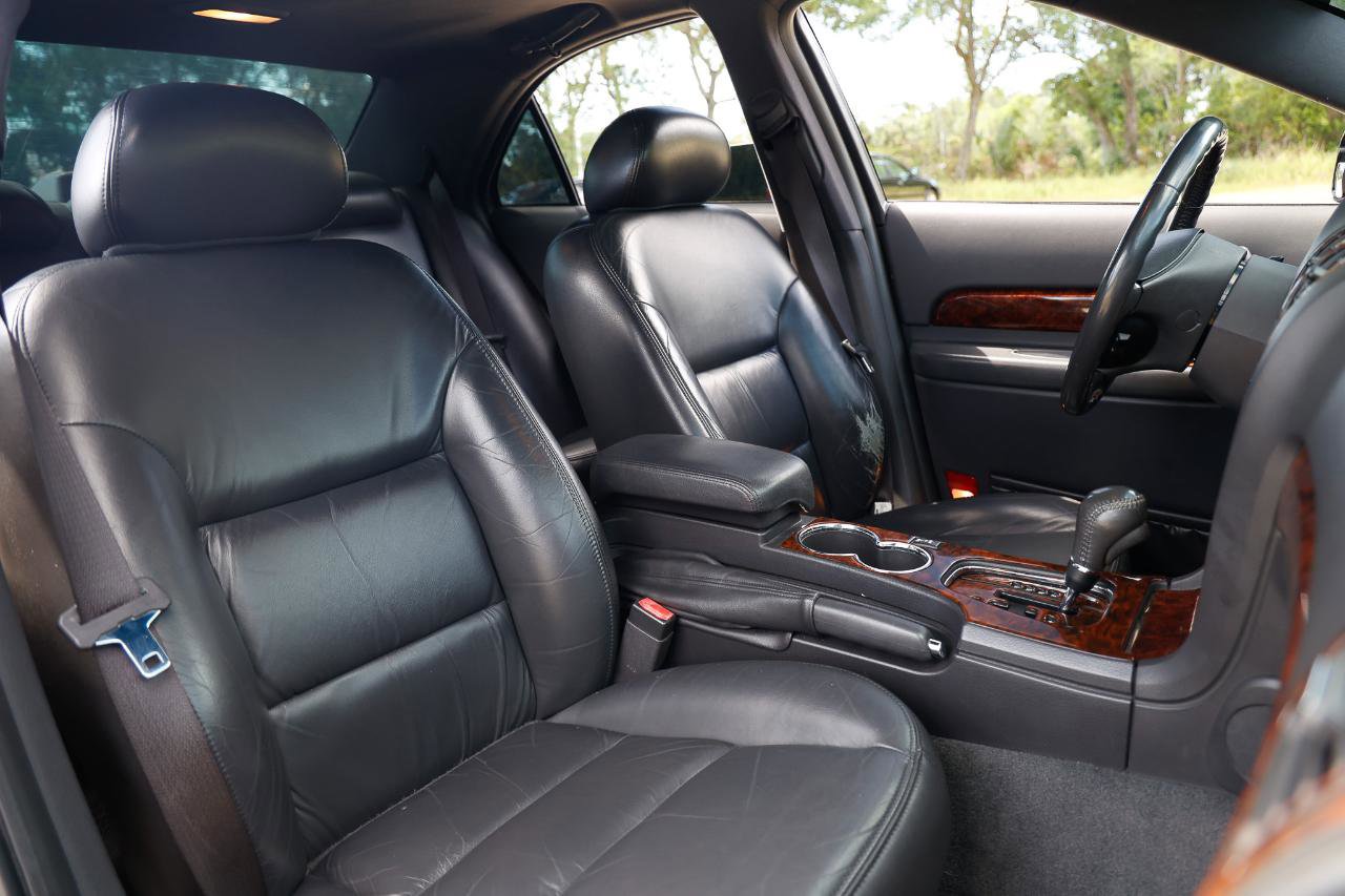 Used 2002 Lincoln LS image 16