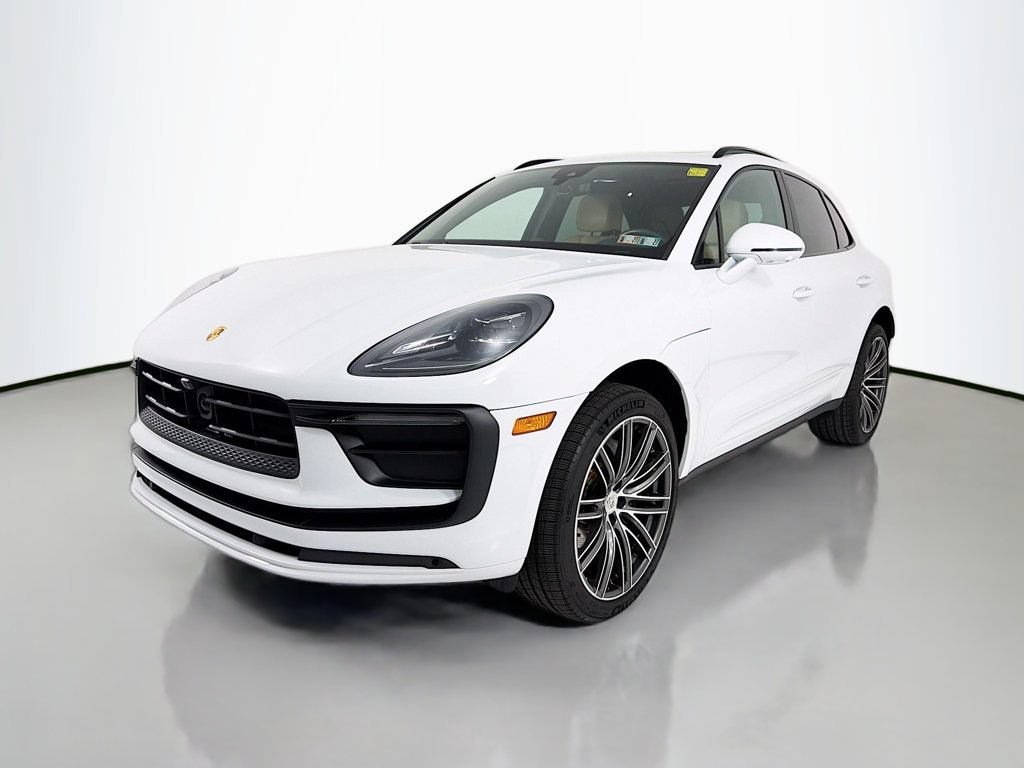 Certified 2023 Porsche Macan AWD/4WD video 1