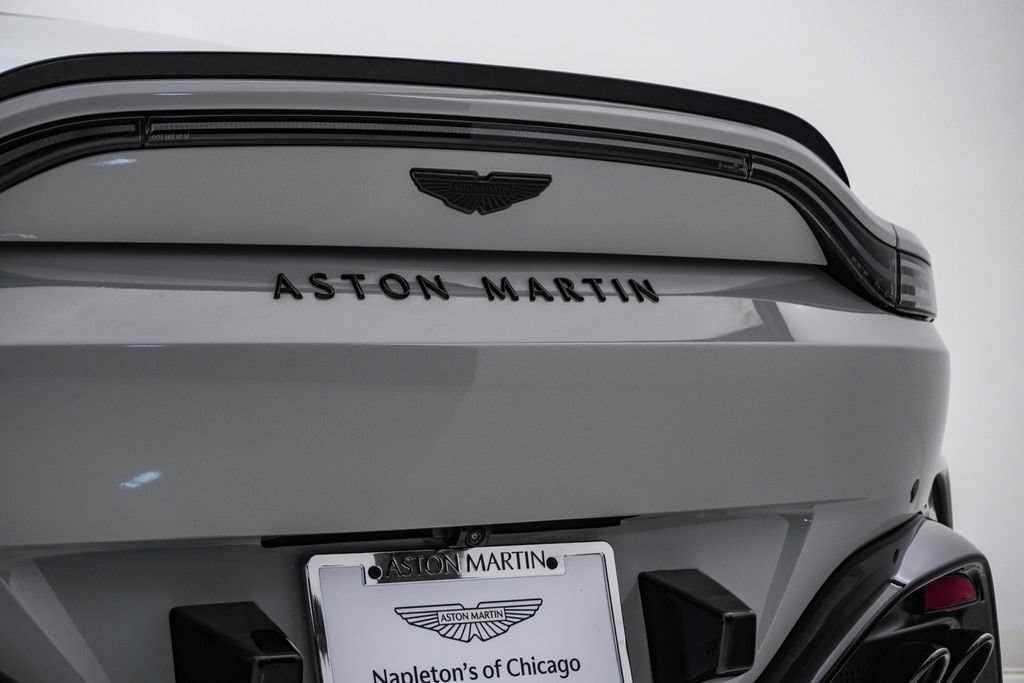 Used 2026 Aston Martin V8 Vantage S RWD image 12