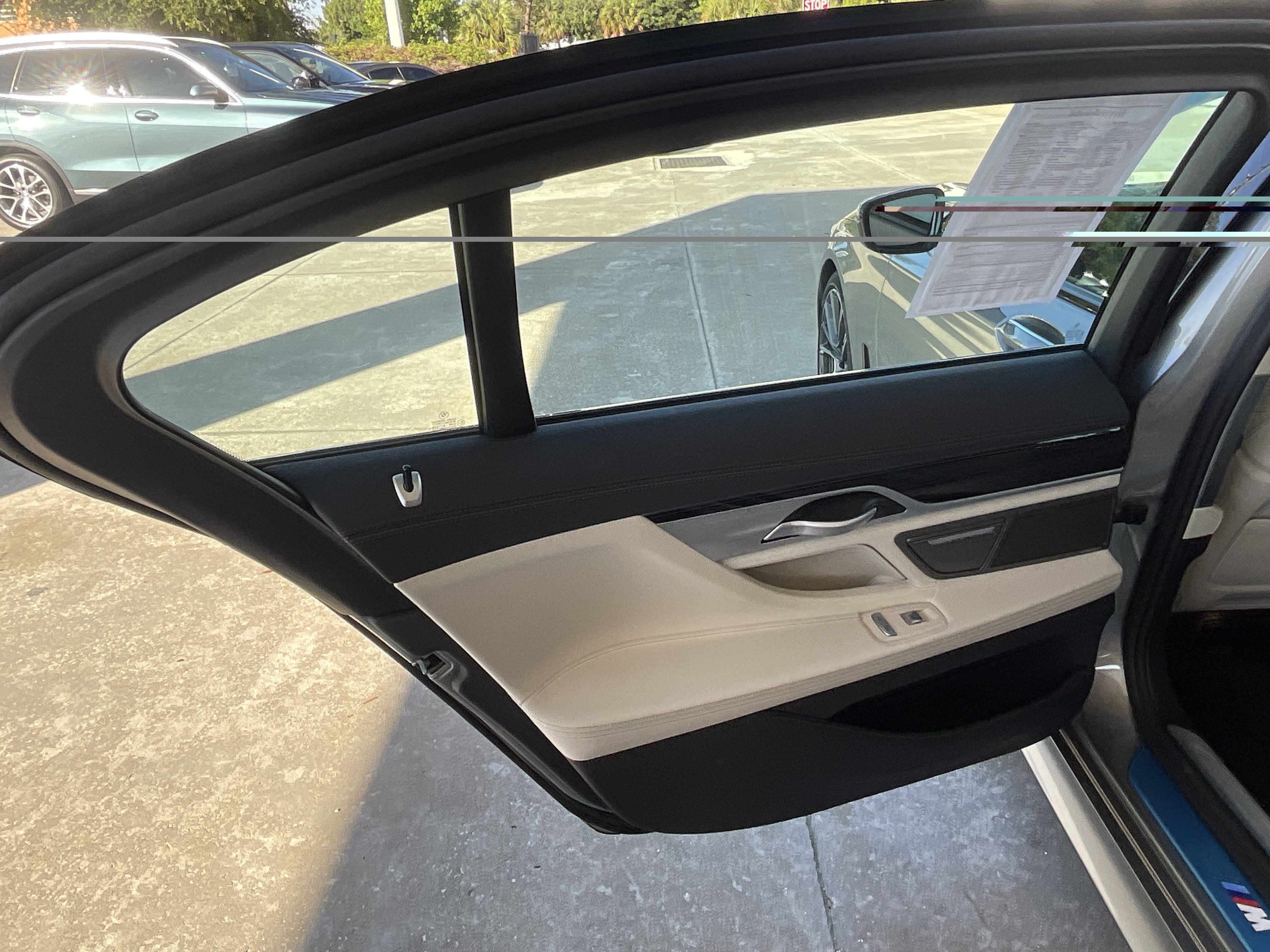 Used 2020 BMW 740i w/ M Sport Package RWD image 24