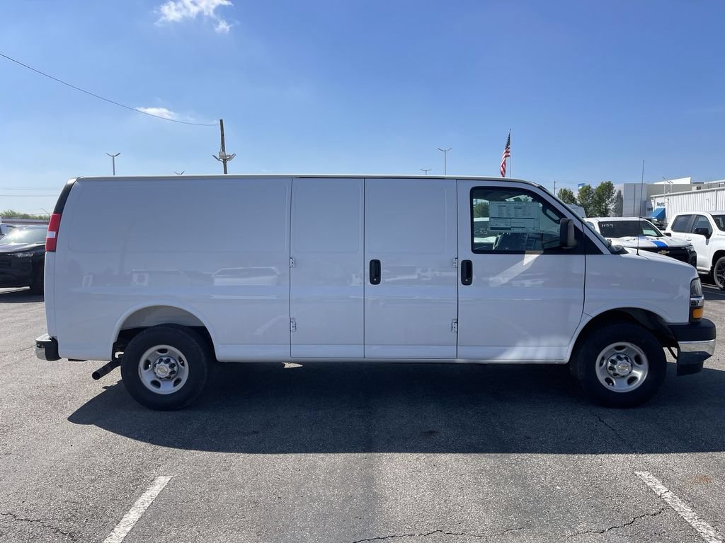 New 2026 Chevrolet Express 2500 Extended w/ Driver Convenience Package RWD image 2
