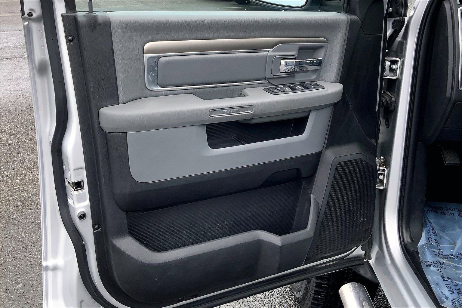 Used 2017 RAM 2500 SLT image 20