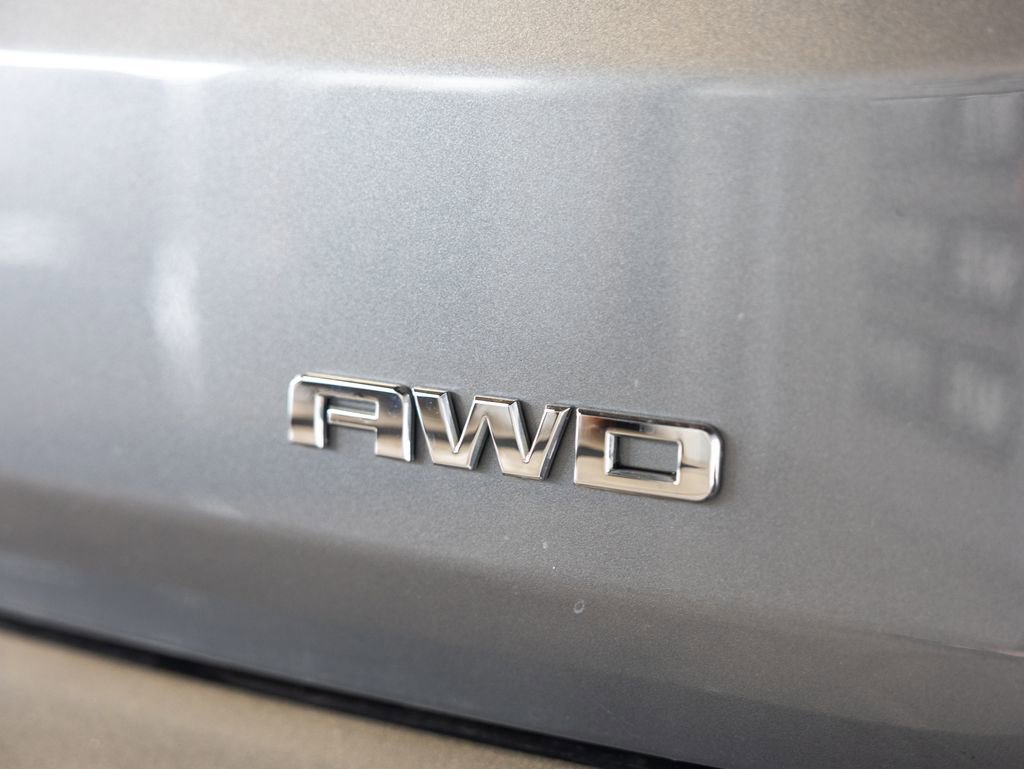 Used 2020 GMC Terrain SLE w/ Driver Convenience Package AWD/4WD image 9